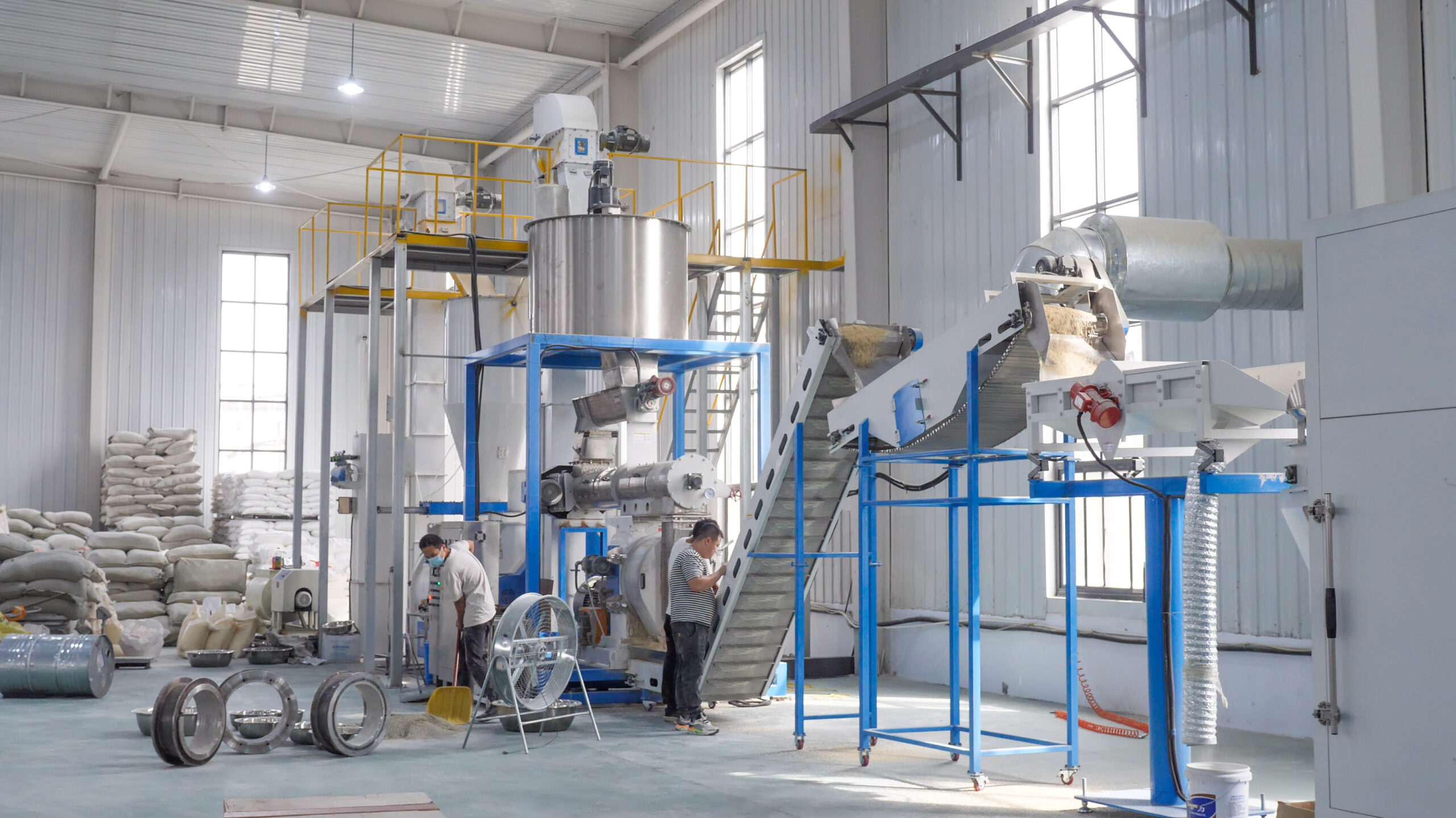 cat litter manufacturer